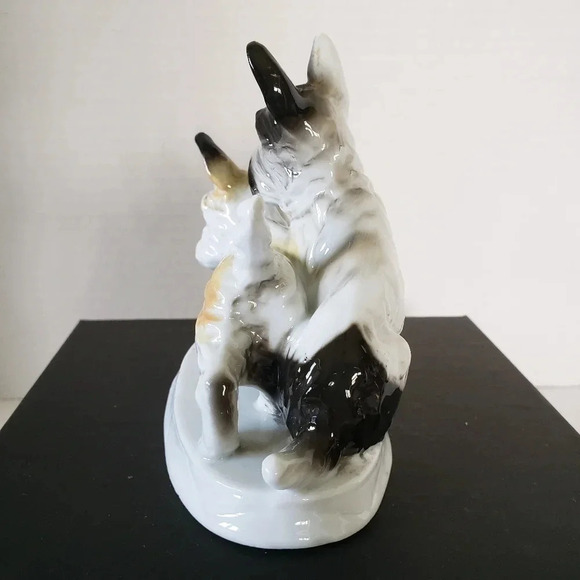 Vintage German  Glazed Ceramic Pair of Scottie Dogs. - Picture 4 of 8
